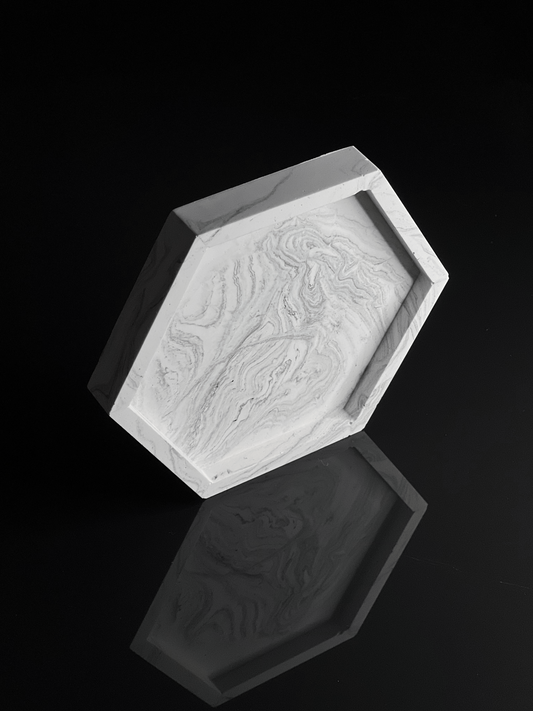 Šešiakampis padėklas I Black & white marble